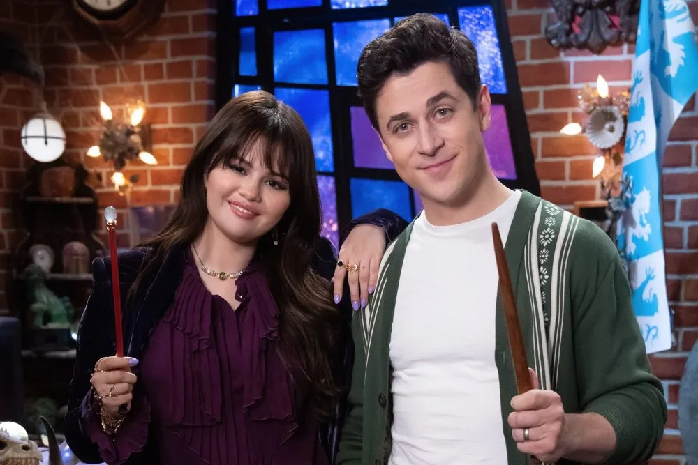 Imagen de la publicación: Disney anuncia oficialmente con el logo y nuevas imágenes la secuela de 'Los magos de Waverly Place'